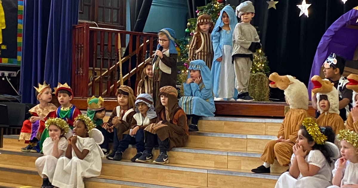 P1 Wriggly Nativity Hutchesons' Grammar School